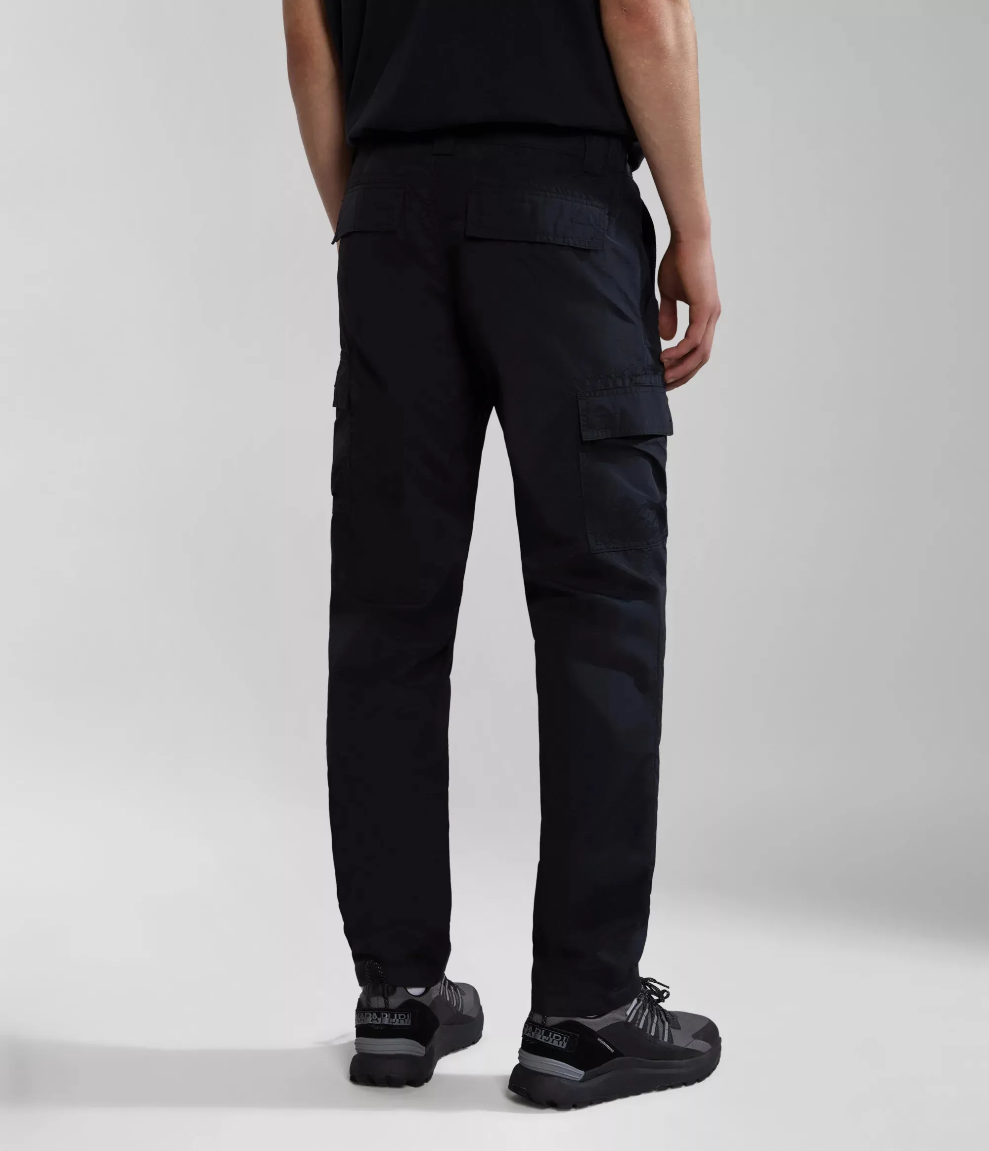 Napapijri Men&#x27;s Faber Cargo Pants Black | Buy Napapijri Men&#x27;s Faber Cargo Pants Black here | Outnorth