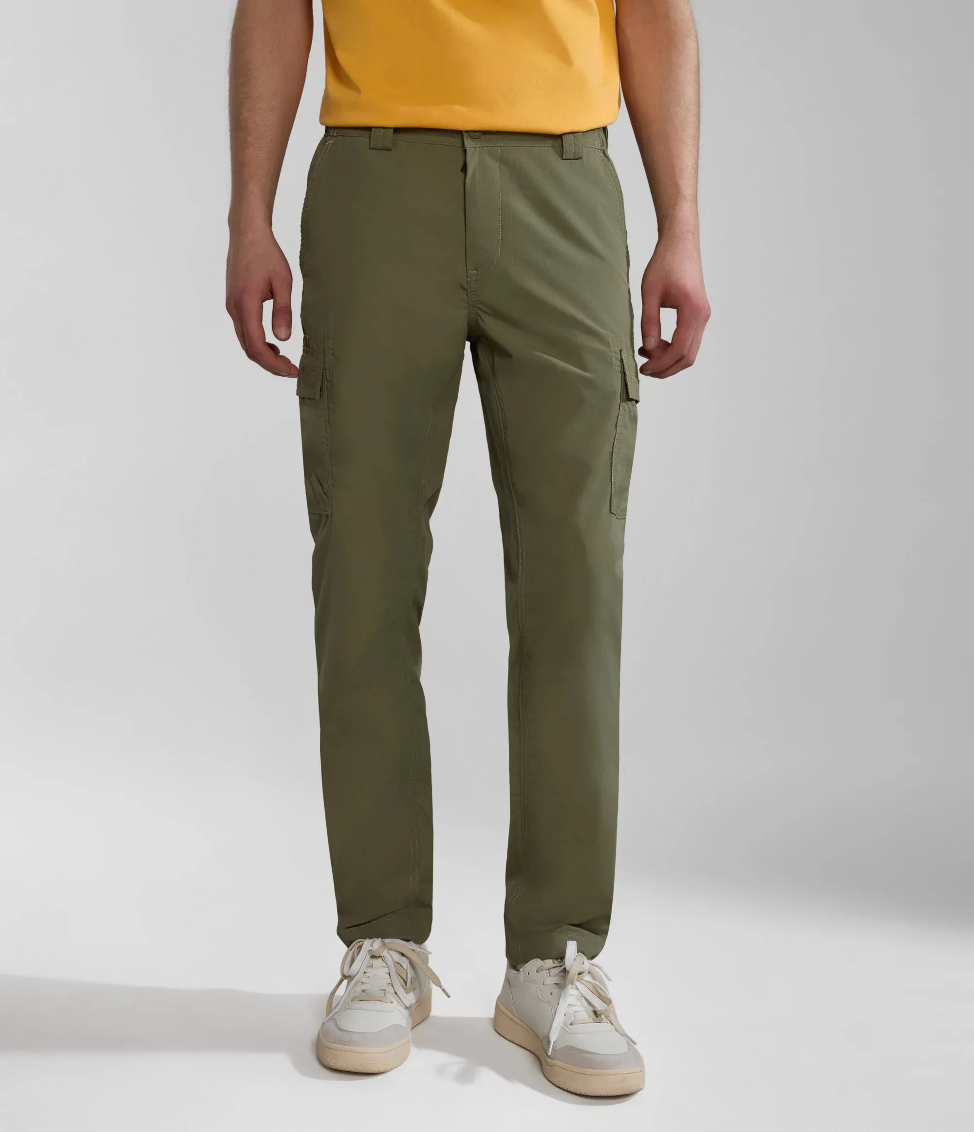 Napapijri Men&#x27;s Faber Cargo Pants Green Lichen | Buy Napapijri Men&#x27;s Faber Cargo Pants Green Lichen here | Outnorth